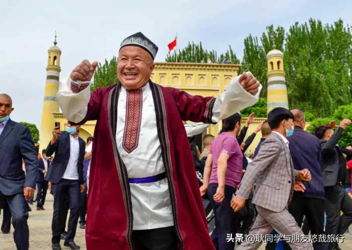 新疆肉孜节：千年古老传统的由来与风俗揭秘