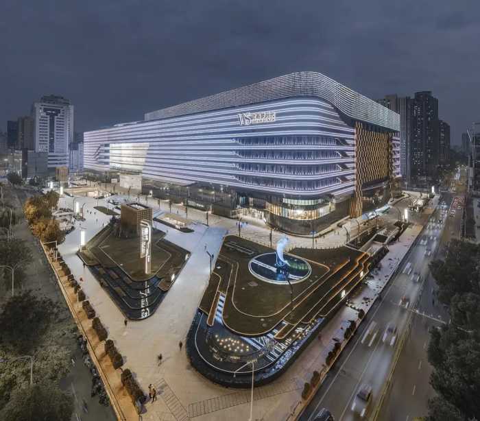全球最大的购物中心，中国这个购物中心成为新地标