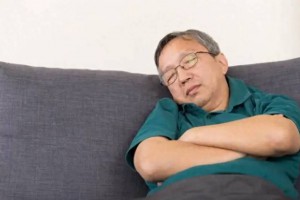 午睡可能影响寿命！再次提醒：过了50岁后，牢记午睡“三不要”